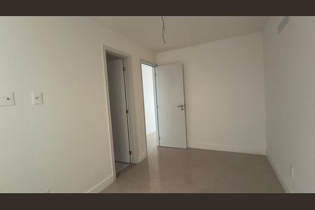 Apartamento à venda com 93m², 3 quartos e 2 vagas Apartamento à venda com 93m², 3 quartos e 2 vagasSuíte 2