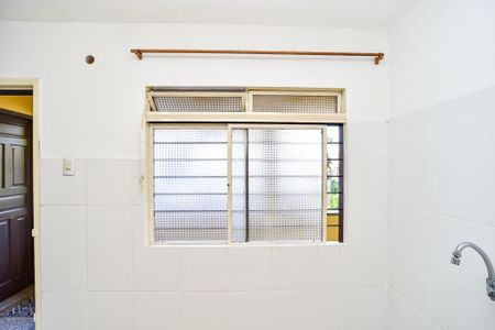 Cozinha de kitnet/studio para alugar com 1 quarto, 23m² em Cristo Redentor, Porto Alegre