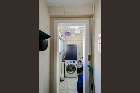 Apartamento à venda com 80m², 3 quartos e sem vaga Apartamento à venda com 80m², 3 quartos e sem vagaBanheiro de serviço
