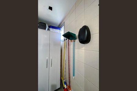 Apartamento à venda com 80m², 3 quartos e sem vaga Apartamento à venda com 80m², 3 quartos e sem vagaBanheiro de serviço