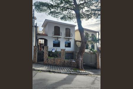 Fachada de casa para alugar com 5 quartos, 240m² em Jardim Leonor Mendes de Barros, São Paulo