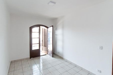 Casa para alugar com 240m², 5 quartos e 3 vagas Casa para alugar com 240m², 5 quartos e 3 vagasQuarto 1