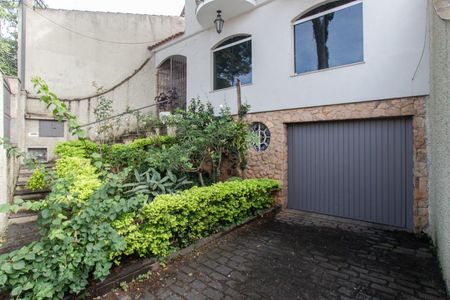 Casa para alugar com 240m², 5 quartos e 3 vagas Casa para alugar com 240m², 5 quartos e 3 vagasGaragem