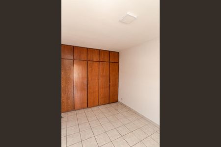 Casa para alugar com 240m², 5 quartos e 3 vagas Casa para alugar com 240m², 5 quartos e 3 vagasQuarto 1