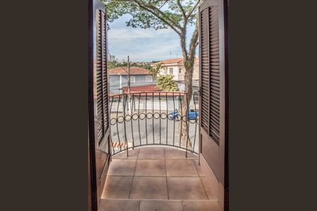 Casa para alugar com 240m², 5 quartos e 3 vagas Casa para alugar com 240m², 5 quartos e 3 vagasQuarto 1 - Varanda