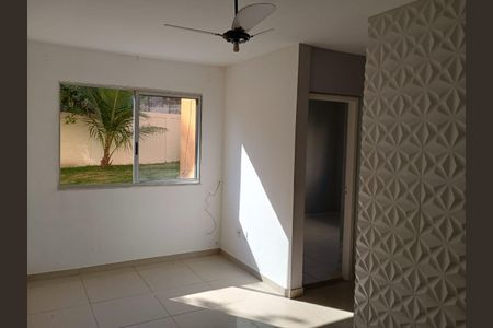 Apartamento para alugar com 2 quartos, 60m² em Paciência, Rio de Janeiro