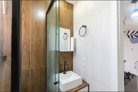 Studio para alugar com 28m², 1 quarto e sem vaga Studio para alugar com 28m², 1 quarto e sem vagaBanheiro