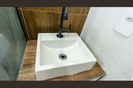 Studio para alugar com 28m², 1 quarto e sem vaga Studio para alugar com 28m², 1 quarto e sem vagaBanheiro
