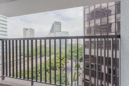Apartamento à venda com 27m², 1 quarto e sem vaga Apartamento à venda com 27m², 1 quarto e sem vagaVaranda