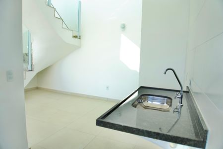 Apartamento para alugar com 120m², 2 quartos e 2 vagasCozinha