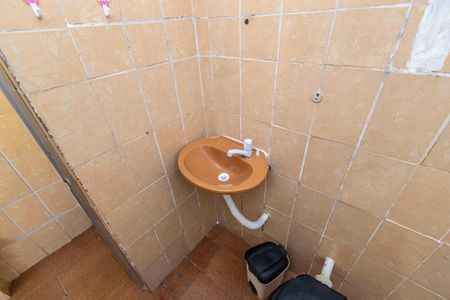 Banheiro de casa para alugar com 1 quarto, 55m² em Penha Circular, Rio de Janeiro
