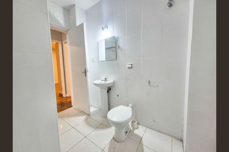 Apartamento à venda com 130m², 3 quartos e sem vaga Apartamento à venda com 130m², 3 quartos e sem vagaBanheiro