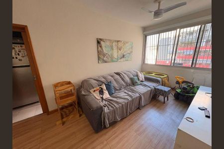 Apartamento à venda com 75m², 2 quartos e 1 vaga