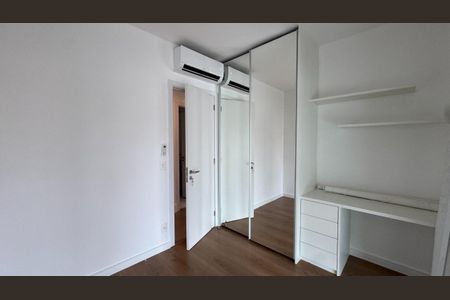 Apartamento à venda com 3 quartos, 126m² em Campo Belo, São Paulo