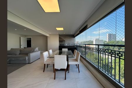 Apartamento à venda com 3 quartos, 137m² em Chácara Santo Antônio, São Paulo