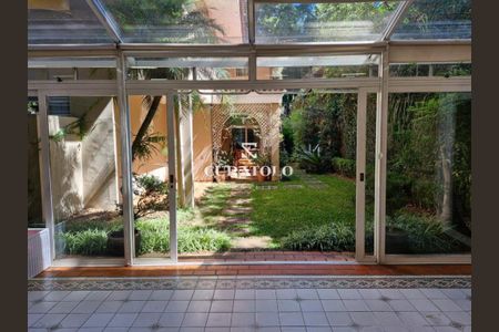 Casa à venda com 532m², 4 quartos e 4 vagas
