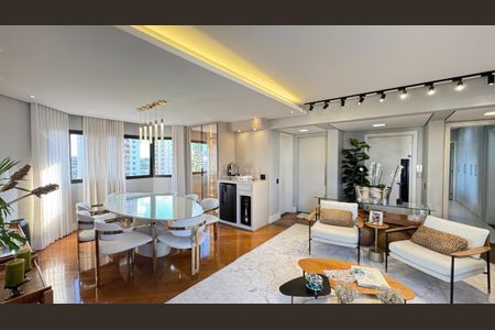 Apartamento à venda com 3 quartos, 168m² em Campo Belo, São Paulo