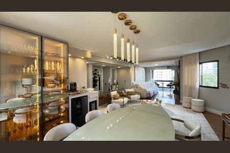 Apartamento à venda com 3 quartos, 168m² em Campo Belo, São Paulo