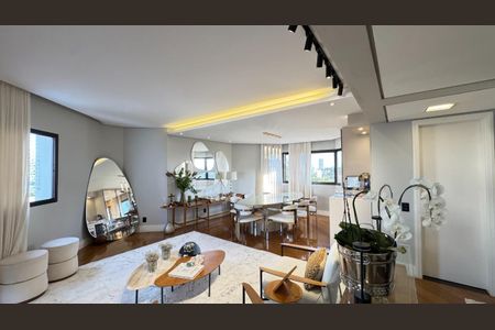 Apartamento à venda com 3 quartos, 168m² em Campo Belo, São Paulo