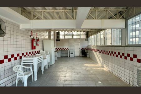 Apartamento à venda com 72m², 2 quartos e 1 vagaSalão de Festas