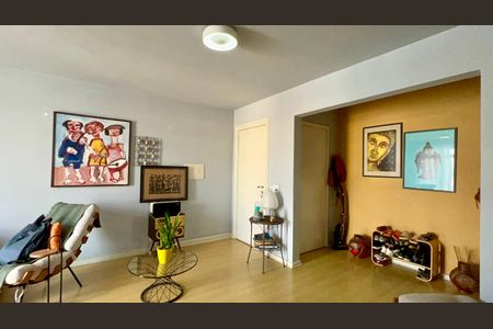 Apartamento à venda com 72m², 2 quartos e 1 vagaSala