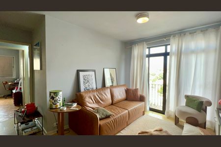 Apartamento à venda com 72m², 2 quartos e 1 vagaSala
