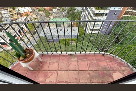 Varanda de apartamento à venda com 2 quartos, 72m² em Vila Madalena, São Paulo