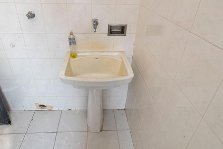 Apartamento à venda com 68m², 3 quartos e sem vagaÁrea de Serviço