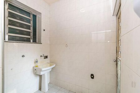 Apartamento à venda com 68m², 3 quartos e sem vagaÁrea de Serviço