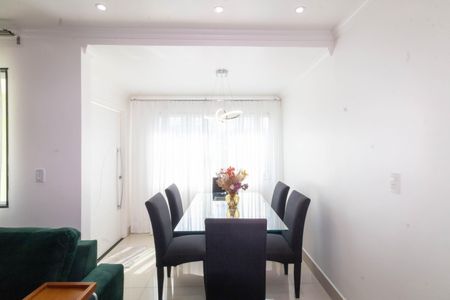 Sala de casa para alugar com 4 quartos, 128m² em Campo Grande, Rio de Janeiro