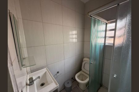 Casa à venda com 130m², 3 quartos e 4 vagas Casa à venda com 130m², 3 quartos e 4 vagasBanheiro