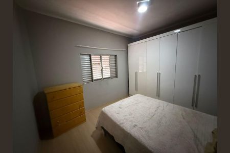 Casa à venda com 130m², 3 quartos e 4 vagas Casa à venda com 130m², 3 quartos e 4 vagasQuarto