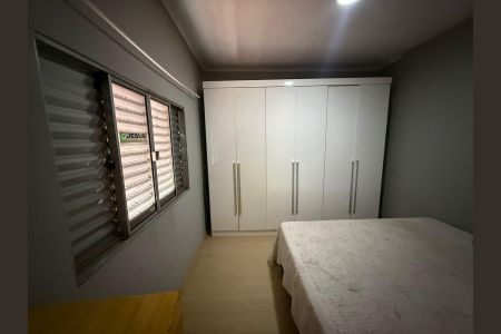 Casa à venda com 130m², 3 quartos e 4 vagas Casa à venda com 130m², 3 quartos e 4 vagasQuarto