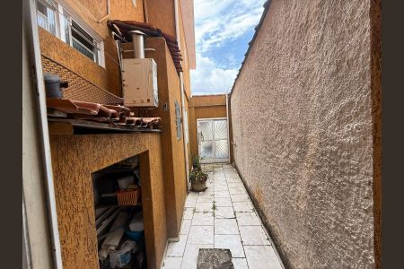 Casa à venda com 130m², 3 quartos e 4 vagas Casa à venda com 130m², 3 quartos e 4 vagasÁrea externa