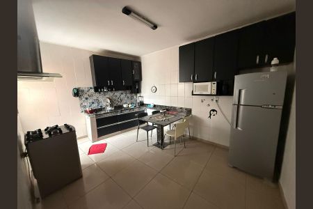 Cozinha de casa à venda com 3 quartos, 130m² em Vila Bonilha, São Paulo