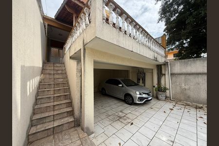 Garagem de casa à venda com 3 quartos, 130m² em Vila Bonilha, São Paulo