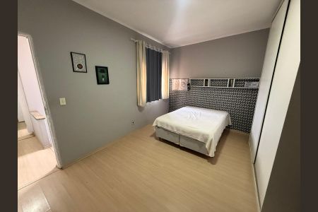 Casa à venda com 130m², 3 quartos e 4 vagas Casa à venda com 130m², 3 quartos e 4 vagasQuarto