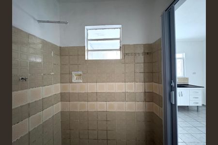 Casa para alugar com 1 quarto, 64m² em Vila Zat, São Paulo