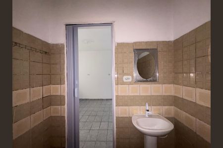 Casa para alugar com 1 quarto, 64m² em Vila Zat, São Paulo