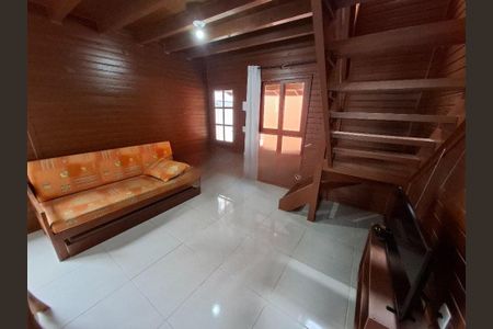 Sala de casa para alugar com 2 quartos, 47m² em São João do Rio Vermelho, Florianópolis