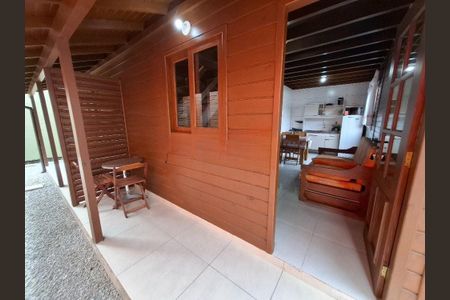 Casa para alugar com 2 quartos, 47m² em São João do Rio Vermelho, Florianópolis