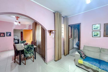 Sala de casa à venda com 4 quartos, 270m² em Vila Prudente, São Paulo
