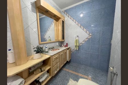 Casa para alugar com 187m², 3 quartos e 2 vagasBanheiro 2
