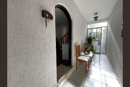 Casa para alugar com 187m², 3 quartos e 2 vagasEntrada