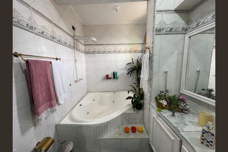 Casa para alugar com 187m², 3 quartos e 2 vagasBanheiro 1