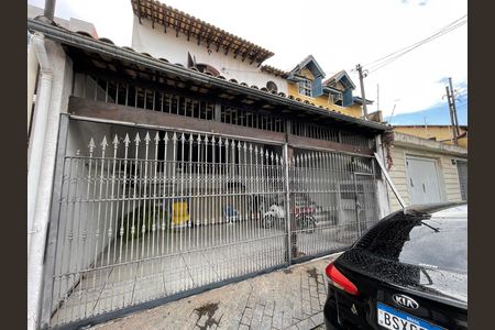 Casa para alugar com 187m², 3 quartos e 2 vagasFachada