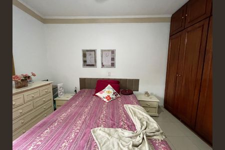Casa para alugar com 187m², 3 quartos e 2 vagasQuarto 2