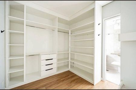 Apartamento à venda com 3 quartos, 150m² em Empresarial 18 do Forte, Barueri