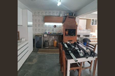 Casa à venda com 4 quartos, 321m² em Vila Alzira, Santo André