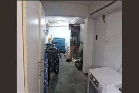 Casa à venda com 321m², 4 quartos e 12 vagas